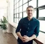 a man business owner seo services in london